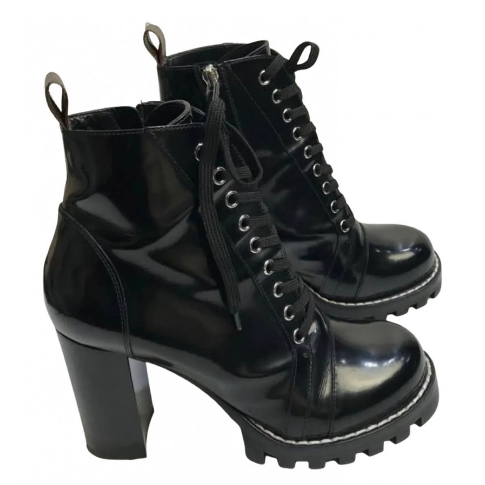 Louis Vuitton star trail boots